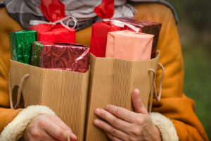 Three Holiday Shopping Tips for Financial Freedom