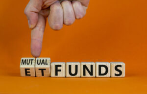 Advantages of ETFs Over Mutual Funds