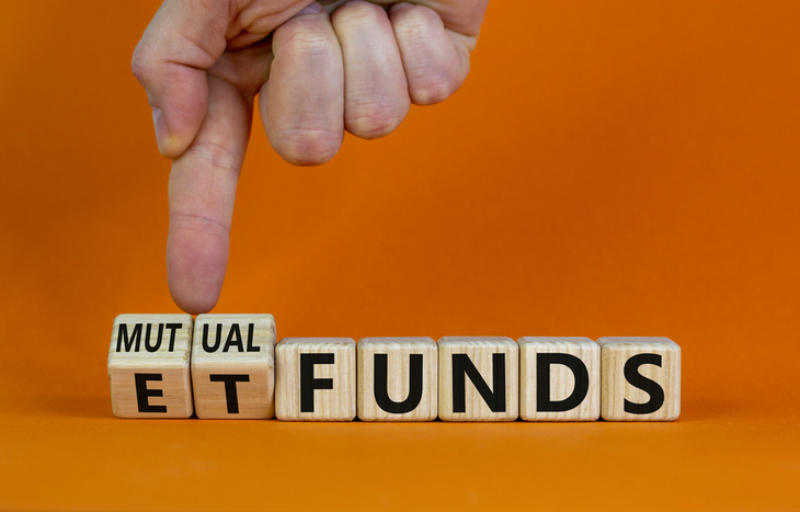 Discover the advantages of ETFs over mutual funds