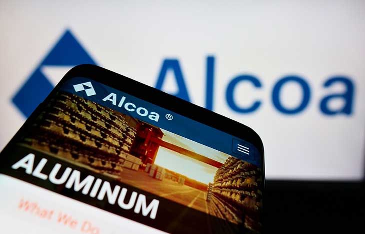 Alcoa Corp Stock: Should Investors Buy?